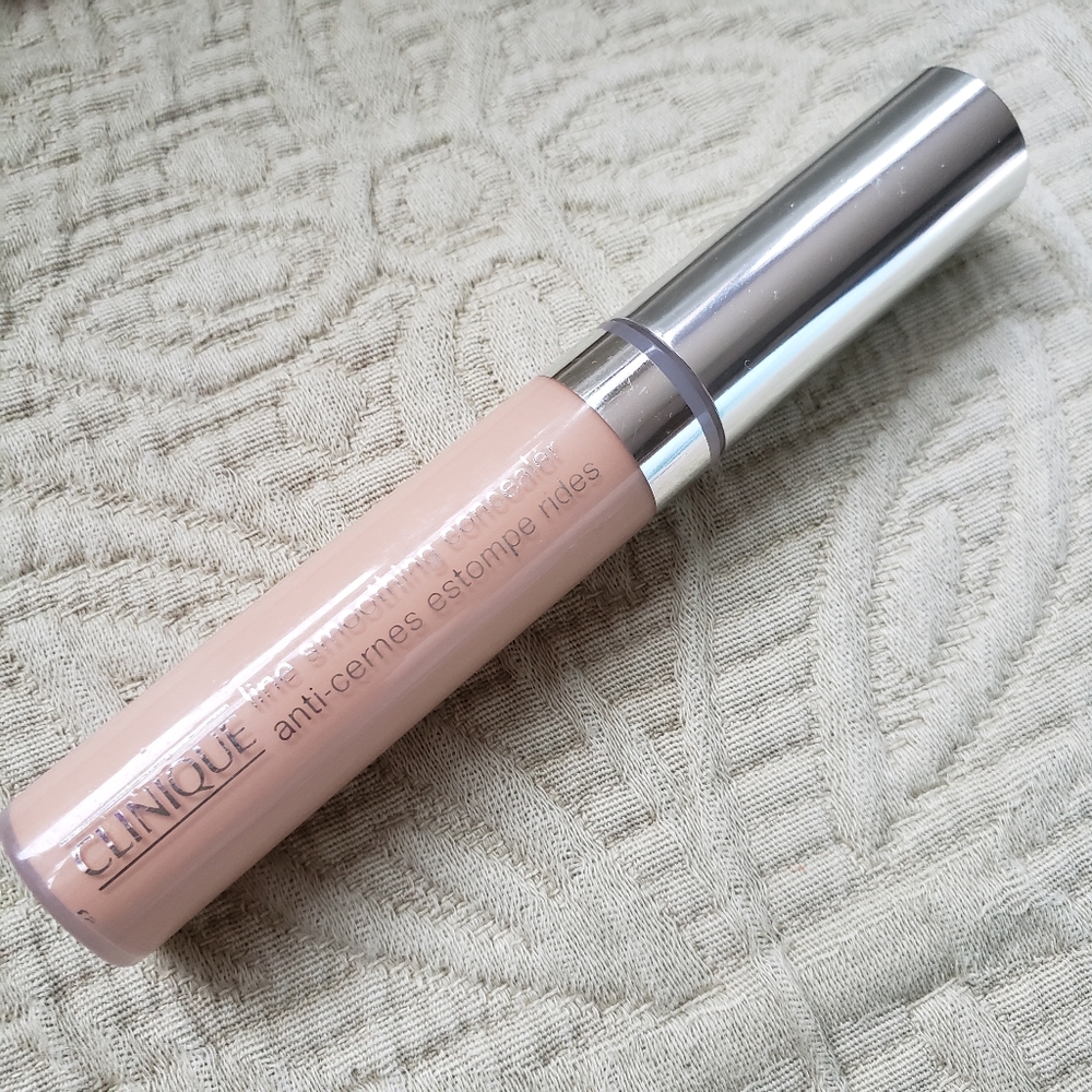 Clinique Line Smoothing concealer.